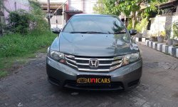 Honda City E CVT Abu-abu 1