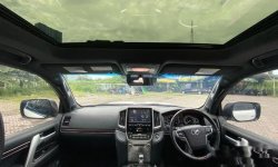 Jual Toyota Land Cruiser VX-R 2018 harga murah di Jawa Timur 16