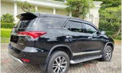 Dijual mobil bekas Toyota Fortuner VRZ, Banten  12