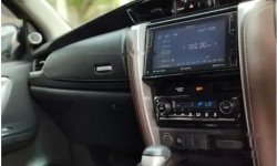 Dijual mobil bekas Toyota Fortuner VRZ, Banten  3