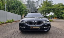BMW 5 Series 520i 2018 Low KM !! 1