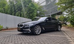 BMW 5 Series 520i 2018 Low KM !! 2