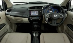 Honda Mobilio E AT 2017 Putih 10