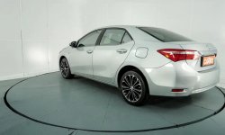 Corolla Altis 1.8 V AT 2015 Silver 6