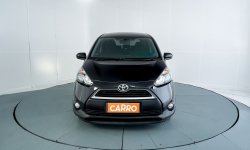 Toyota Sienta V MT 2017 Hitam 1