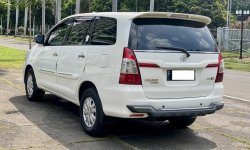 Toyota Kijang Innova 2.0 G Manual 2013 Putih 5