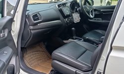 Honda Jazz RS CVT Matic 2016 Putih 3