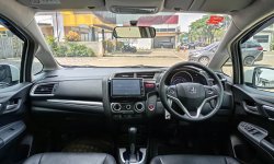Honda Jazz RS CVT Matic 2016 Putih 6