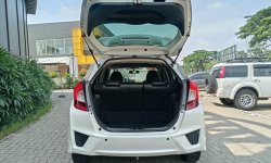 Honda Jazz RS CVT Matic 2016 Putih 10