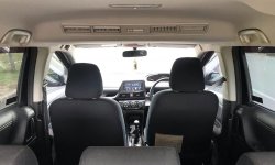 Toyota Sienta G MT 2017 4