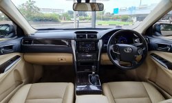 Toyota Camry 2.5 V Dual VVT-i 2018 / 2017 Black On Beige Siap Pakai Pjk Pjg TDP 30Jt 2