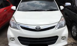 Jual Mobil Bekas Promo Harga Terjangkau Toyota Avanza Veloz 2015 Putih 2