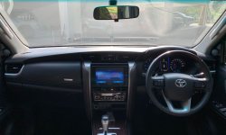 Toyota Fortuner 2.4 G AT 2018 Abu-abu 8
