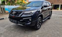Toyota Fortuner 2.4 VRZ AT DIESEL 2019 6