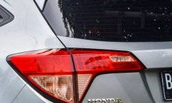 Honda HR-V S 2016 Silver 3