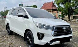 Toyota Kijang Innova Reborn 2.4V 2020 3