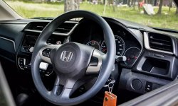 Honda Brio E 2019 Hitam 10