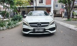 Mercedes-Benz CLA 200 AMG Line 2017 Putih 1