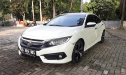 Honda Civic ES 2017 Putih 1
