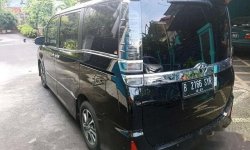 Jual cepat Toyota Voxy 2018 di Jawa Barat 5