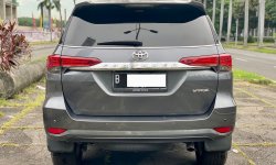 Toyota Fortuner VRZ TRD AT Grey 2017 4