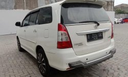 Jual mobil Toyota Kijang Innova V 2013 bekas, Jawa Barat 5