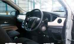 Mobil Daihatsu Sigra 2019 R dijual, Banten 4