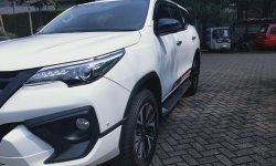 Toyota Fortuner VRZ TRD AT 2019 Putih 1