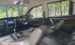 Toyota Fortuner VRZ TRD AT 2019 Putih 10