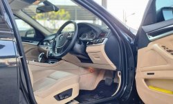 BMW 528i 2.0 Luxury F10 Black On Beige Low KM Jarang Pakai 2