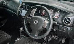 Nissan Grand Livina XV Highway Star 2012 10