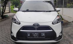Toyota Sienta G MT 2019 6