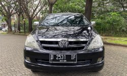 Toyota Kijang Innova G M/T Diesel Hitam 1