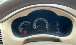 Toyota Kijang Innova G M/T Diesel Hitam 2