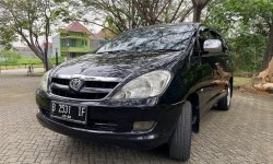 Toyota Kijang Innova G M/T Diesel Hitam 8