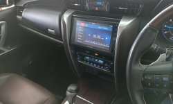 Toyota Fortuner 2.4 VRZ AT 2019 3