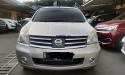 Mobil Nissan Grand Livina 2010 XV dijual, DKI Jakarta 5