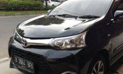 Toyota Avanza Veloz 2016 MT Hitam 3