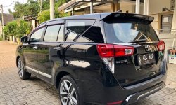 Toyota Kijang Innova V Luxury 2016 MPV 4