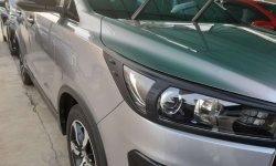 Toyota Kijang Innova Q venturer 2021 AT 3
