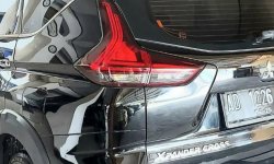 Mitsubishi Xpander Cross AT 2019 Hitam 5