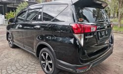 Promo Toyota Venturer murah 4