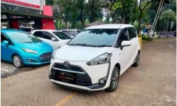 Mobil Toyota Sienta 2018 V terbaik di Banten 9