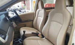 Honda Mobilio E MT 2016 Putih 7