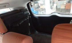 Toyota Kijang Innova V A/T Diesel 2018 9