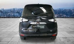 Jawa Timur, Toyota Sienta V 2017 kondisi terawat 7