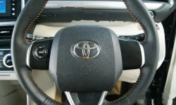 Jawa Timur, Toyota Sienta V 2017 kondisi terawat 2