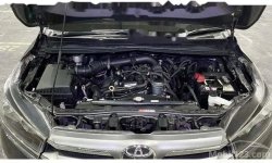 Mobil Toyota Kijang Innova 2016 V dijual, DKI Jakarta 5