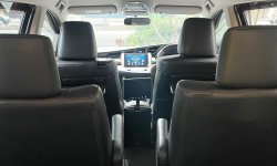 Toyota Kijang Innova Variasi Populer 2021 4