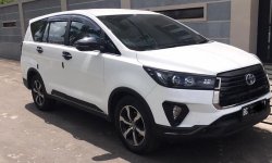 Promo Toyota Kijang Innova Venturer Diesel thn 2021 9